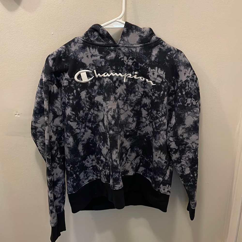 Black and grey champion hoodie (men’s medium)
